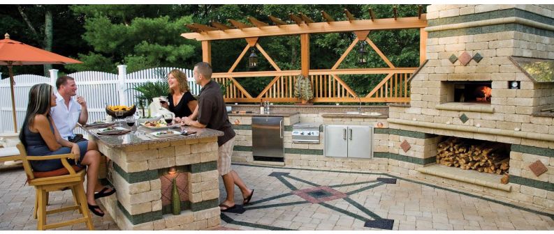 Advantages and Tips for Building Hardscape Outdoor Kitchens